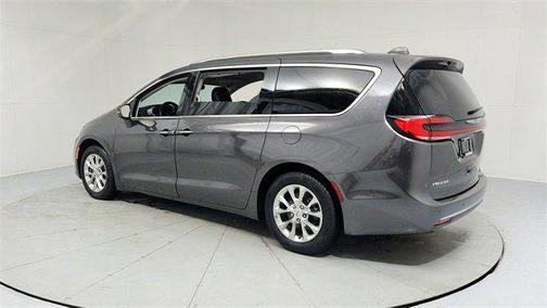 2021 Chrysler Pacifica Touring-L
