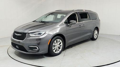 2021 Chrysler Pacifica Touring-L