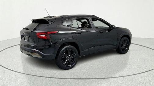 Black Metallic 2024 Chevrolet Trax ACTIV