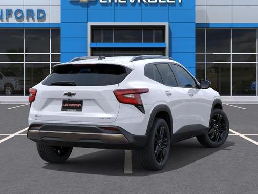 Summit White 2026 Chevrolet Trax ACTIV