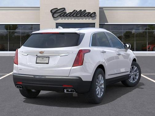 2026 Cadillac XT5 Luxury