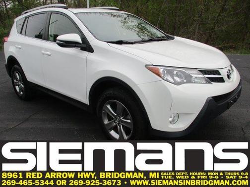 Super White 2015 Toyota RAV4 XLE
