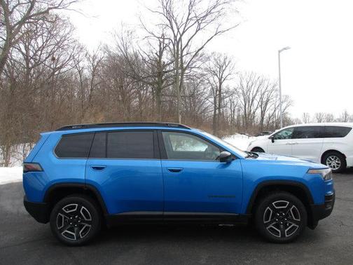 2026 Jeep Cherokee LAREDO/LIMITED