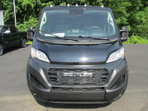 Black Clearcoat 2026 RAM ProMaster 1500 Low Roof