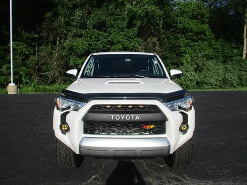 Super White 2017 Toyota 4Runner Sport
