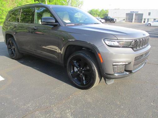 Metallic 2025 Jeep Grand Cherokee L Limited