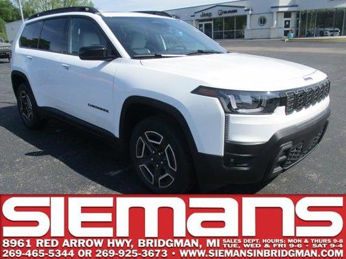 Bright White Clearcoat 2026 Jeep Cherokee LAREDO/LIMITED