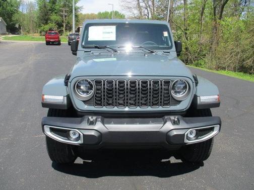 Anvil Clearcoat 2026 Jeep Gladiator Sport