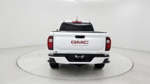 White 2024 GMC Canyon AT4