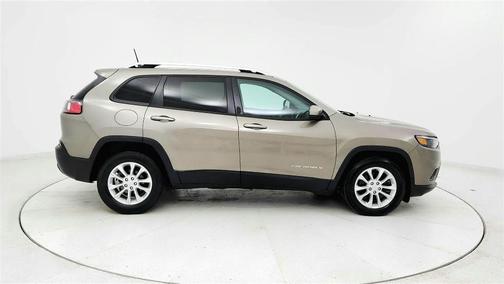 Beige 2020 Jeep Cherokee Latitude