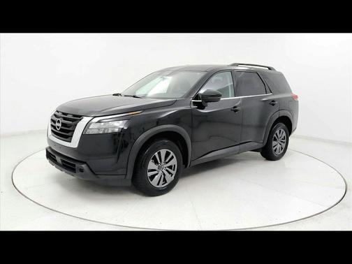 Black 2025 Nissan Pathfinder SV