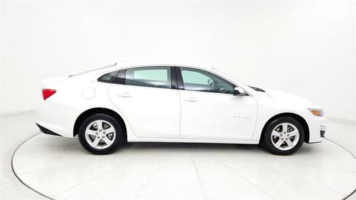 White 2024 Chevrolet Malibu LT