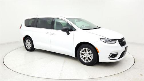 2024 Chrysler Pacifica Touring-L