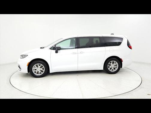 2024 Chrysler Pacifica Touring-L