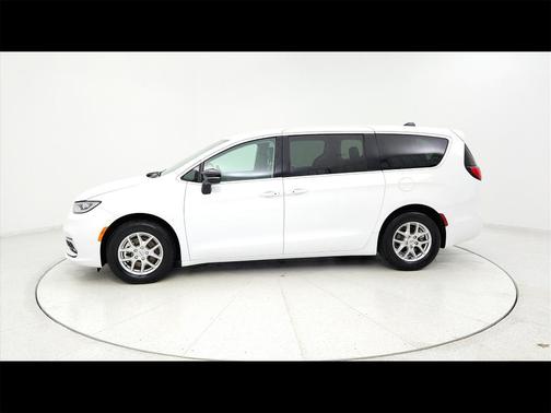 2024 Chrysler Pacifica Touring-L