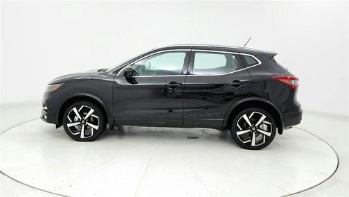 Black 2022 Nissan Rogue Sport SL