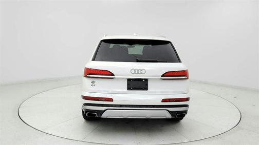 2025 Audi Q7 55 Premium