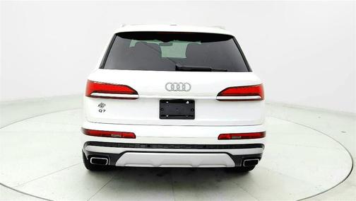 Carrara White 2025 Audi Q7 55 Premium