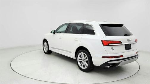 Carrara White 2025 Audi Q7 55 Premium