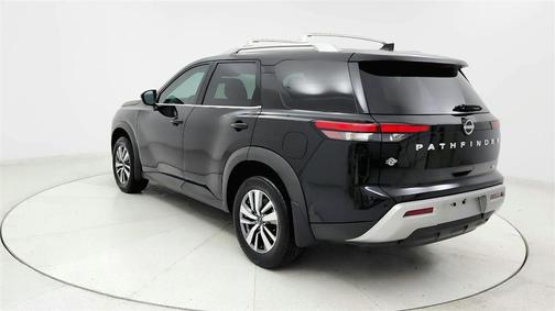 Black 2024 Nissan Pathfinder SL