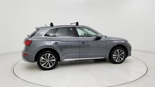 2024 Audi Q5 45 S line quattro Premium