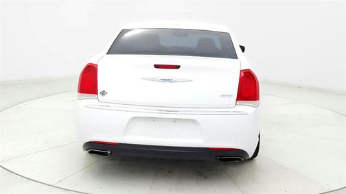 White 2019 Chrysler 300 Touring