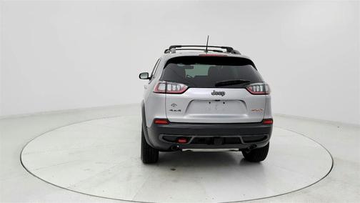 Silver 2019 Jeep Cherokee Trailhawk