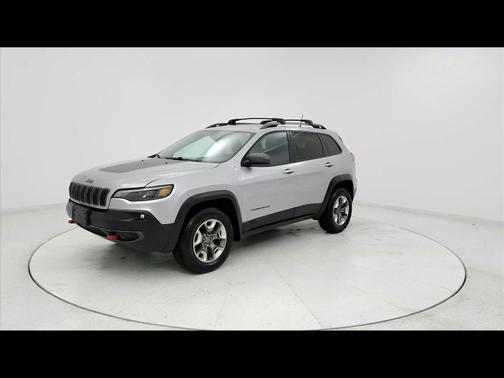 Silver 2019 Jeep Cherokee Trailhawk