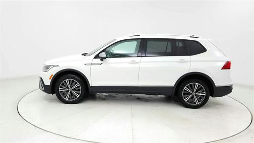 Pure White 2024 Volkswagen Tiguan 2.0T Wolfsburg Edition