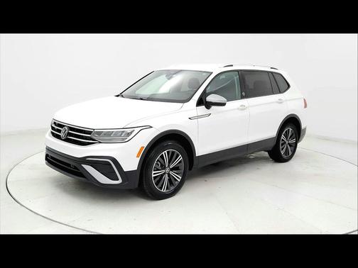 Pure White 2024 Volkswagen Tiguan 2.0T Wolfsburg Edition