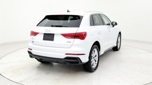 2024 Audi Q3 45 S line Premium
