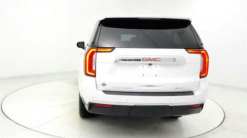 White 2024 GMC Yukon XL SLT
