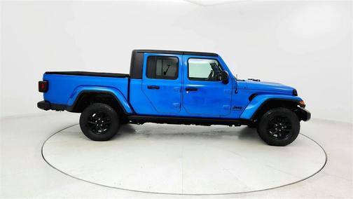 Blue 2022 Jeep Gladiator Sport