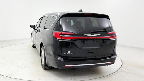 2024 Chrysler Pacifica Touring-L