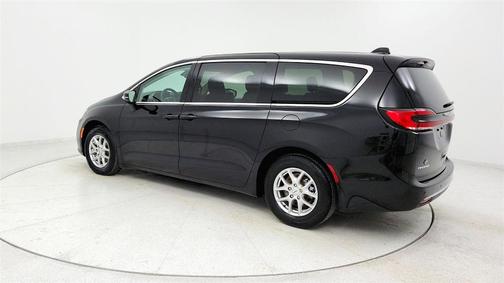 2024 Chrysler Pacifica Touring-L