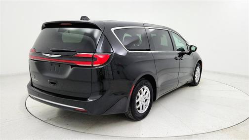 2024 Chrysler Pacifica Touring-L