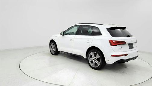 Arkona White 2025 Audi Q5 45 S line quattro Premium