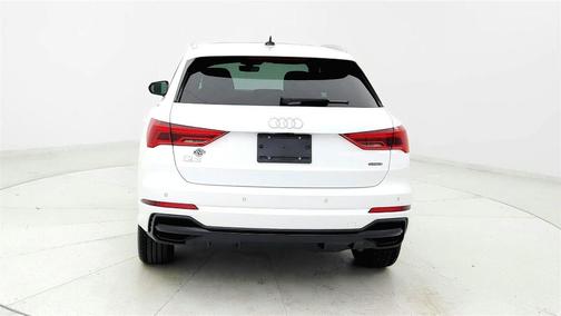Arkona White 2025 Audi Q3 45 S line Premium