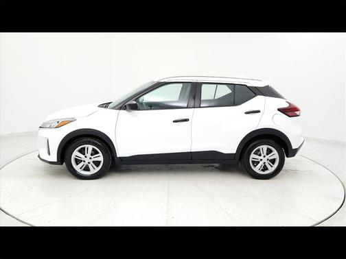 2023 Nissan Kicks S