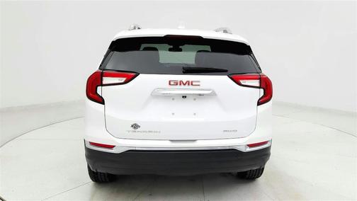 White 2024 GMC Terrain SLT