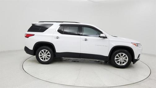 White 2020 Chevrolet Traverse LT Cloth