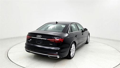 2023 Audi A4 45 S line quattro Premium