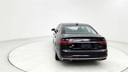 2023 Audi A4 45 S line quattro Premium