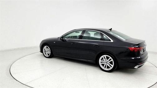 2023 Audi A4 45 S line quattro Premium