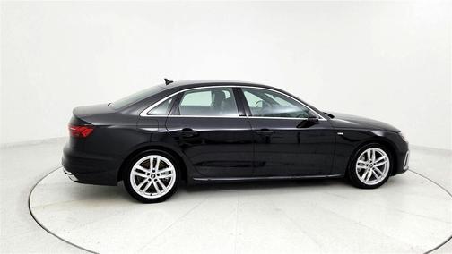2023 Audi A4 45 S line quattro Premium