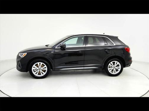2023 Audi Q3 45 S line Premium
