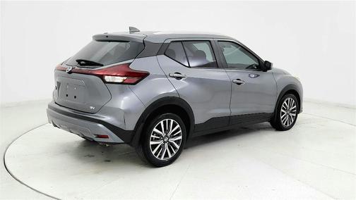 Gun Metallic 2021 Nissan Kicks SV