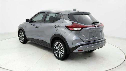 Gun Metallic 2021 Nissan Kicks SV