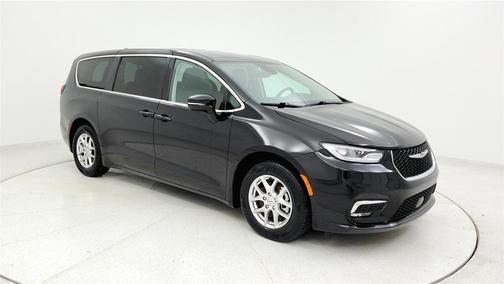 2024 Chrysler Pacifica Touring-L