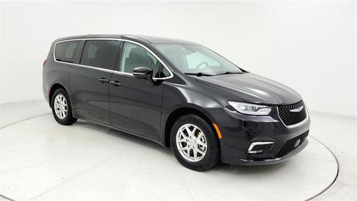 2024 Chrysler Pacifica Touring-L